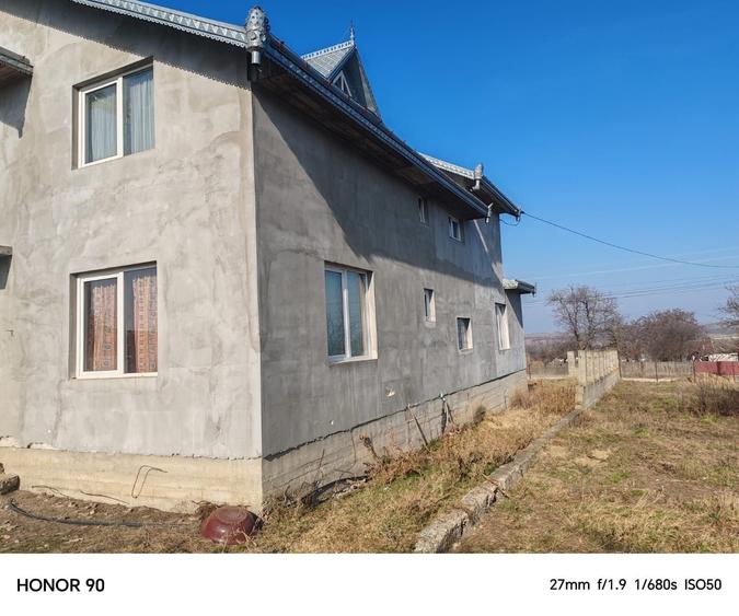 Casă cu 4 camere în Central