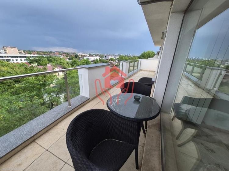 Apartament cu 4 camere decomandat, mobilat în Iancu Nicolae