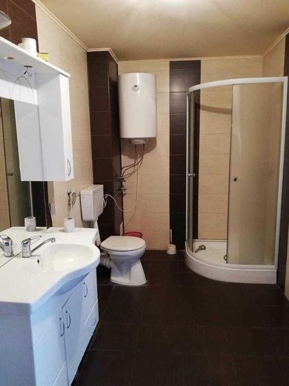 Casă cu 4 camere cu Teren 500 Mp în Central