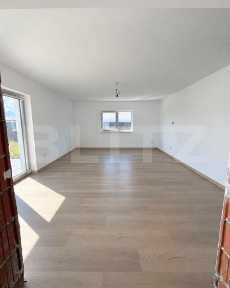 Casă individuală cu 5 camere cu Teren 500 Mp în Tărlungeni