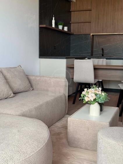 Apartament cu 2 camere semidecomandat în Florești