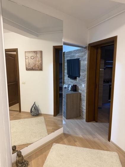 Apartament cu 2 camere nedecomandat în Central