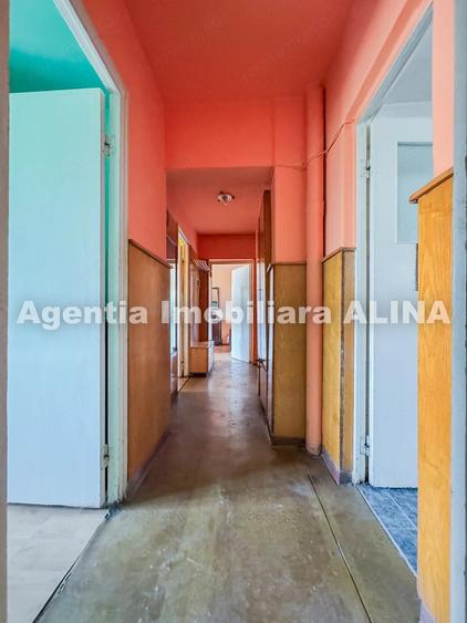 Apartament cu 2 camere decomandat în Central