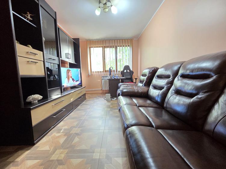 Apartament cu 2 camere decomandat în Micro 13