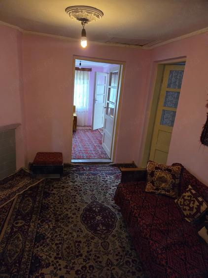 Casă cu Teren 1060 Mp în Moșteni