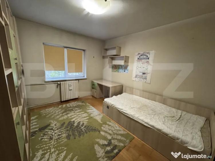 Apartament cu 4 camere decomandat, mobilat în Rovine