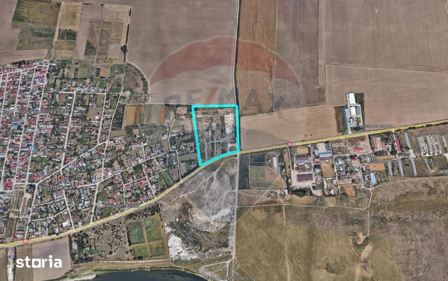 Teren de 40527 mp, în Modelu