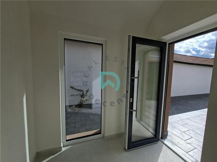 Casă cu 4 camere cu Teren 400 Mp în Bartolomeu