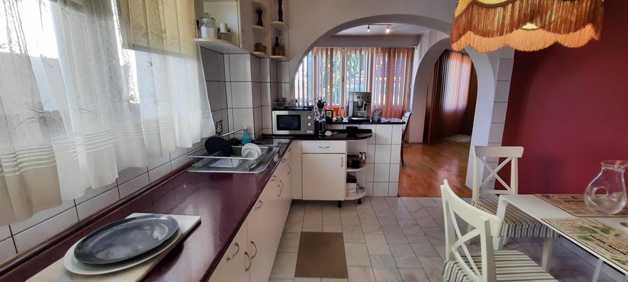 Casă individuală cu 5 camere cu Canalizare în Sântana de Mureș