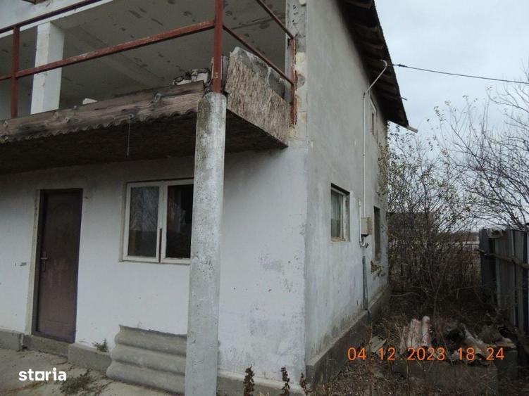 Casă cu 3 camere în Cocani