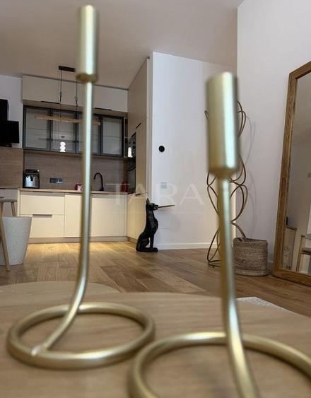 Apartament cu 2 camere semidecomandat, mobilat în Iris
