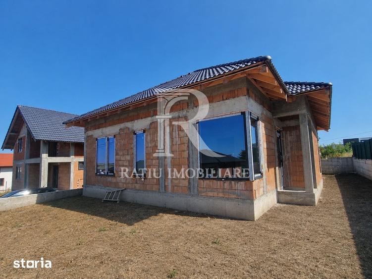 Casă cu 5 camere cu Teren 500 Mp în Paleu