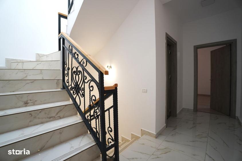 Casă cu 4 camere cu Teren 140 Mp în Vitan