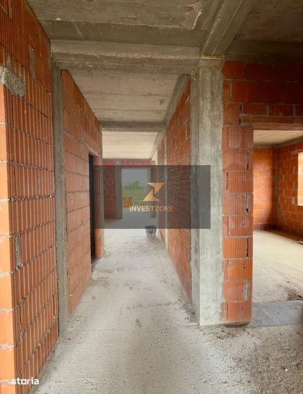 Casă cu 4 camere cu Teren 430 Mp în Biharia