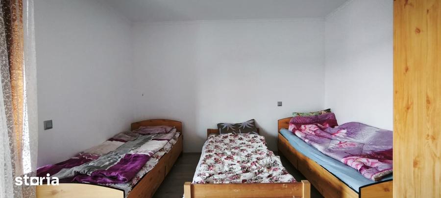 Casă cu 6 camere cu Teren 500 Mp în Criș