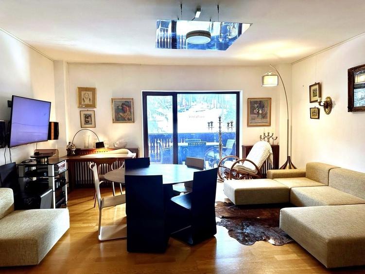 Apartament cu 3 camere decomandat în Clăbucet