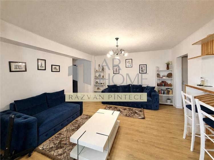 Apartament cu 2 camere semidecomandat în 9 Mai