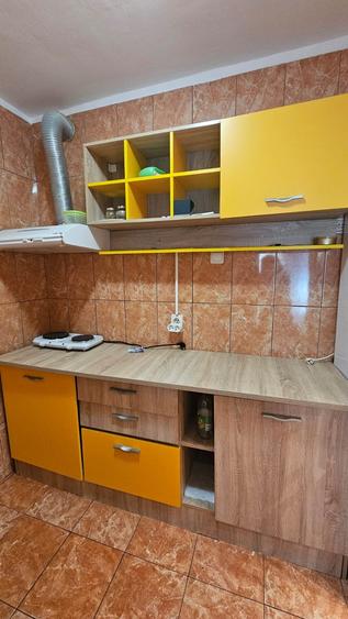 Apartament cu 2 camere decomandat în Micro 21