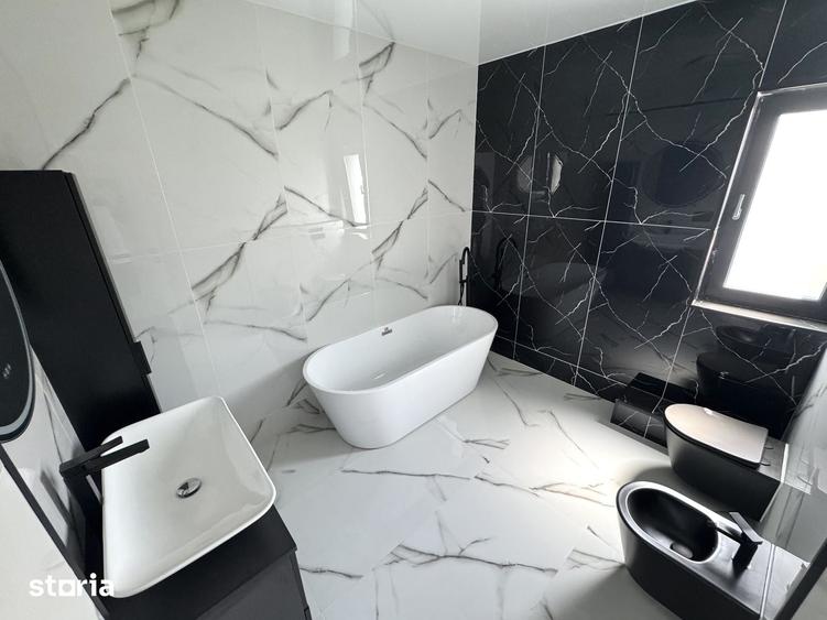 Casă cu 4 camere cu Teren 270 Mp în Rediu