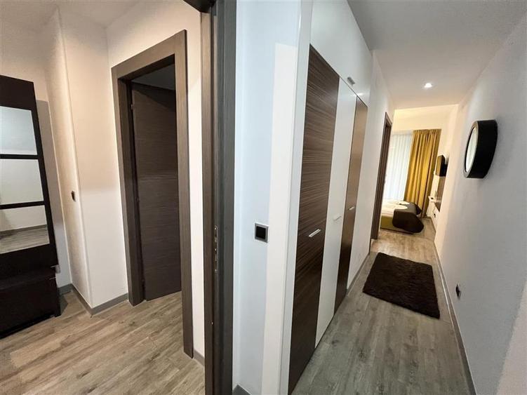 Apartament cu 3 camere decomandat, mobilat în Poiana Brașov