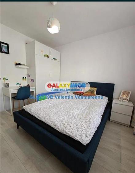 Casă cu 4 camere cu Teren 187 Mp în 1 Decembrie