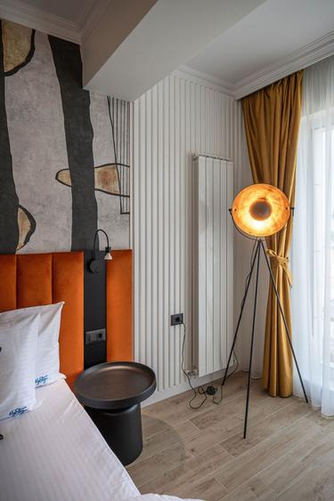 Apartament cu 3 camere decomandat în Mamaia-Sat