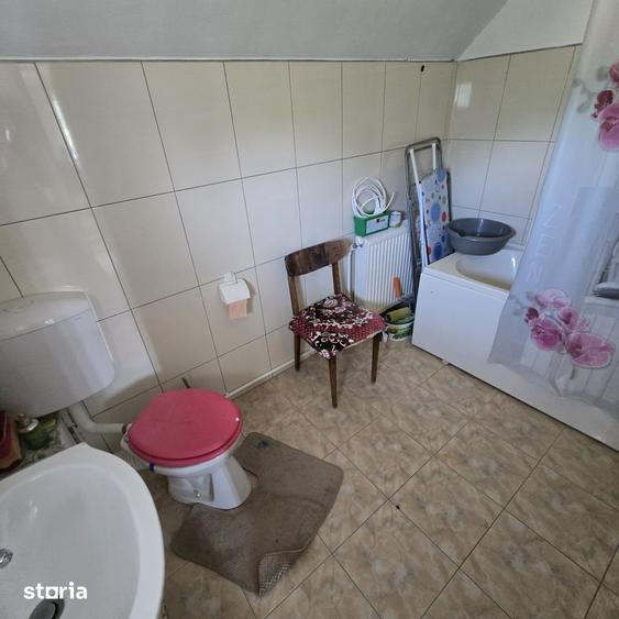 Casă cu 4 camere cu Teren 300 Mp în Dofteana