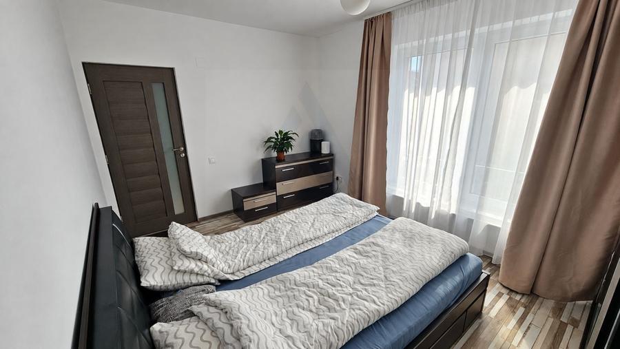 Apartament cu 3 camere decomandat, mobilat în Exterior Sud
