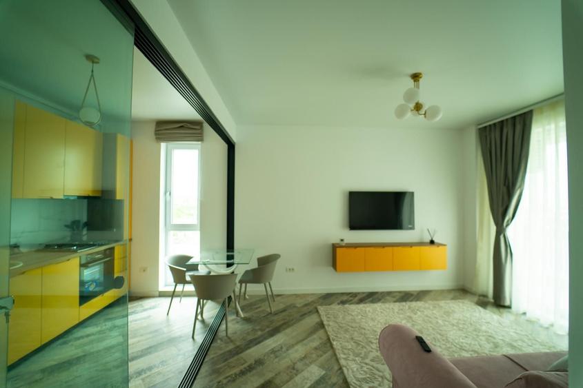 Apartament cu 2 camere, mobilat în Universitate