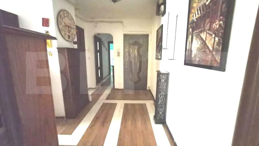 Apartament cu 2 camere decomandat, mobilat în Tractorul