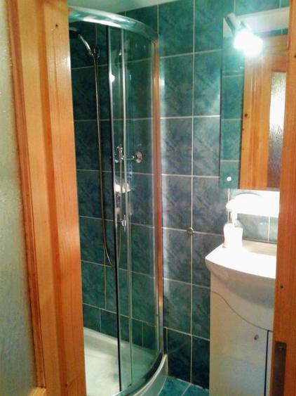 Casă cu 7 camere cu Teren 200 Mp în Predeal