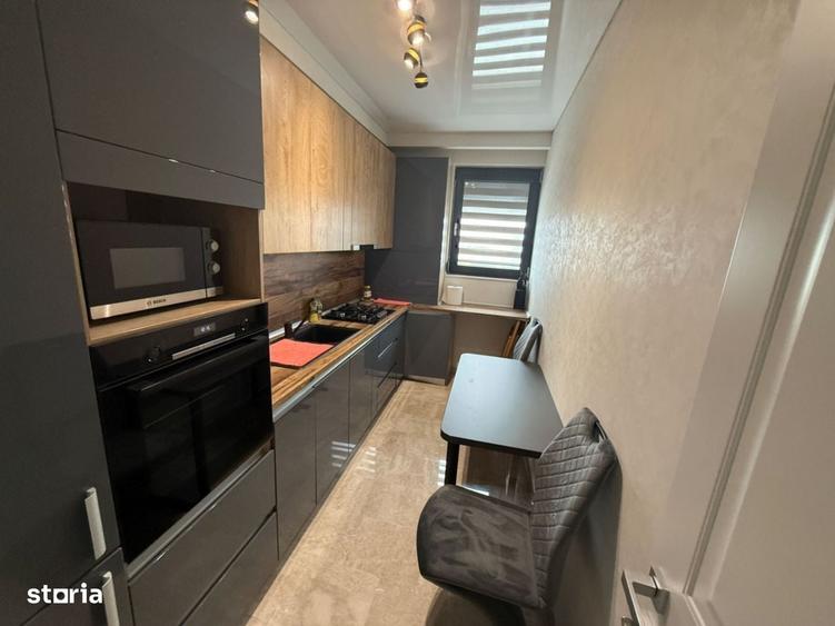 Apartament cu 2 camere decomandat în Tomis Plus