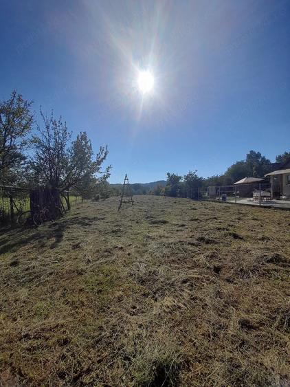 Teren de 2477 mp, în Brebu