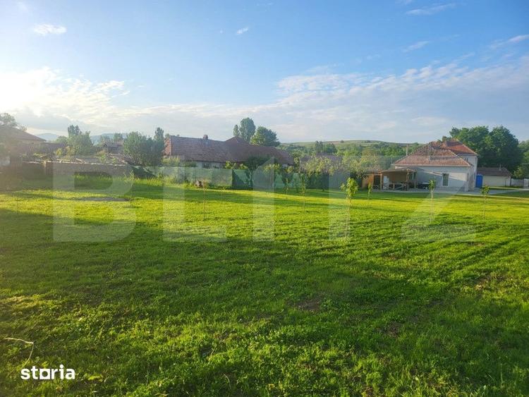 Casă cu 5 camere cu Teren 4079 Mp în Stremț