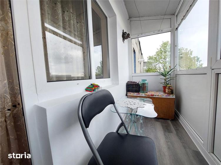 Apartament cu 2 camere semidecomandat în Broșteni