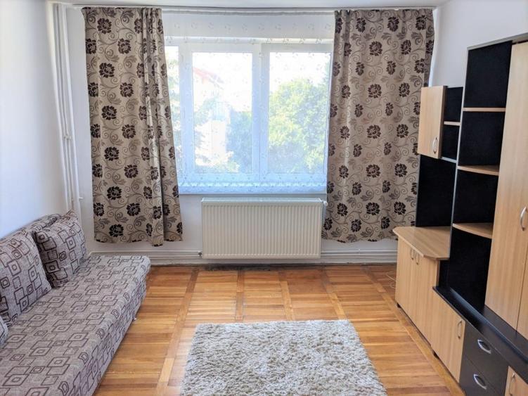 Apartament cu 2 camere decomandat, mobilat în Complex Studențesc