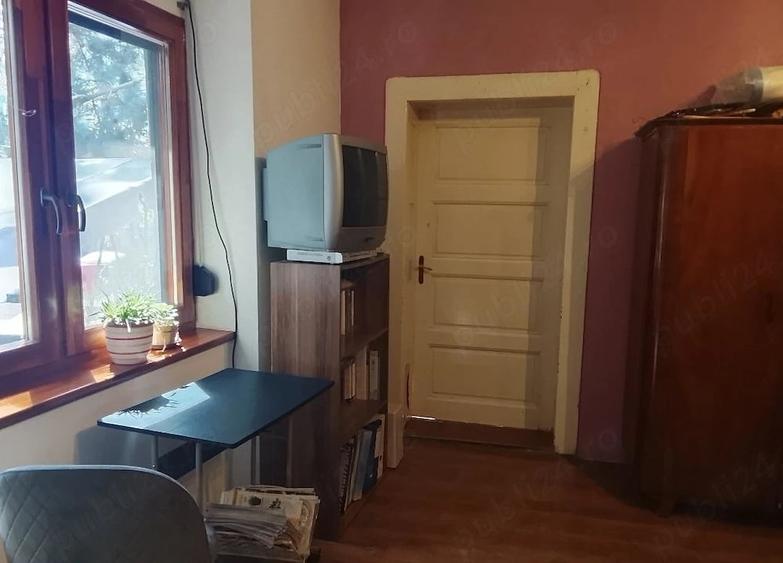 Casă cu 3 camere cu Teren 1150 Mp în Central