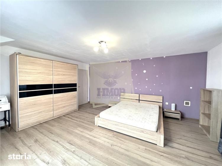 Casă cu 5 camere cu Teren 300 Mp în Central