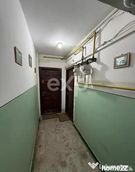 Apartament cu 2 camere decomandat în Micro 6