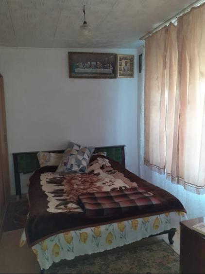 Casă cu 5 camere cu Teren 5165 Mp în Beștepe