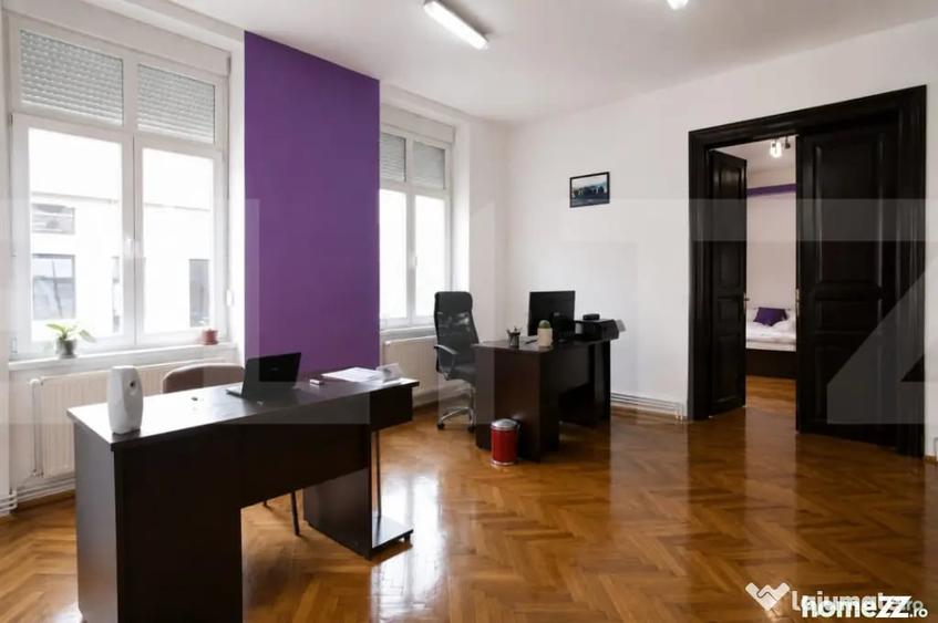 Apartament cu 5 camere decomandat în Central