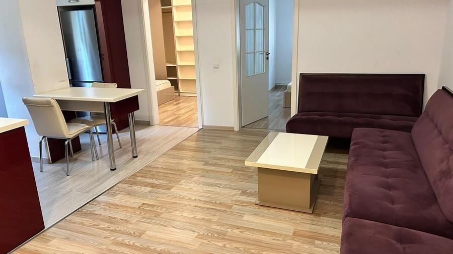 Apartament cu 3 camere decomandat în Dumbrăvița