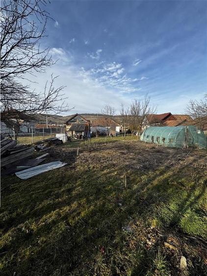 Casă cu 3 camere cu Teren 1000 Mp în Central