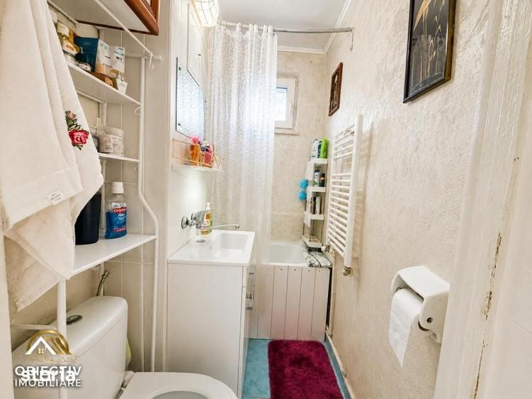 Apartament cu 3 camere semidecomandat în Vest