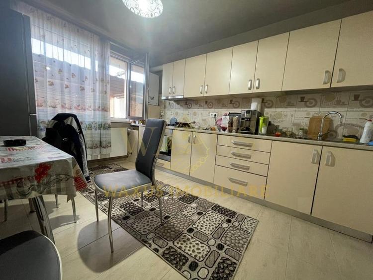 Duplex cu 5 camere cu Canalizare în Florești