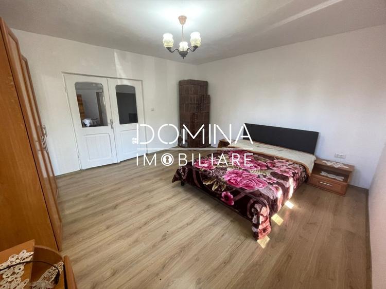 Casă individuală cu 4 camere cu Canalizare în Central