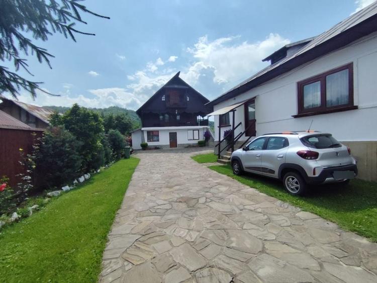 Hotel/Pensiune, de 450 mp, în Aluniș