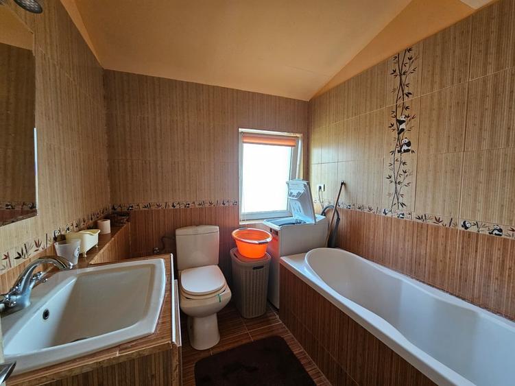 Apartament cu 3 camere decomandat, mobilat în Giarmata-Vii