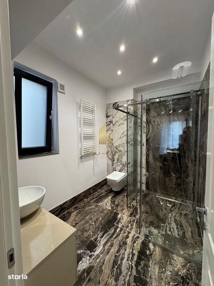 Apartament cu 4 camere în Central