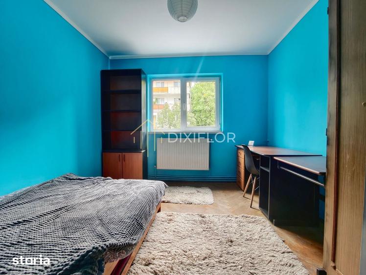 Apartament cu 3 camere decomandat în 22 Decembrie 1989